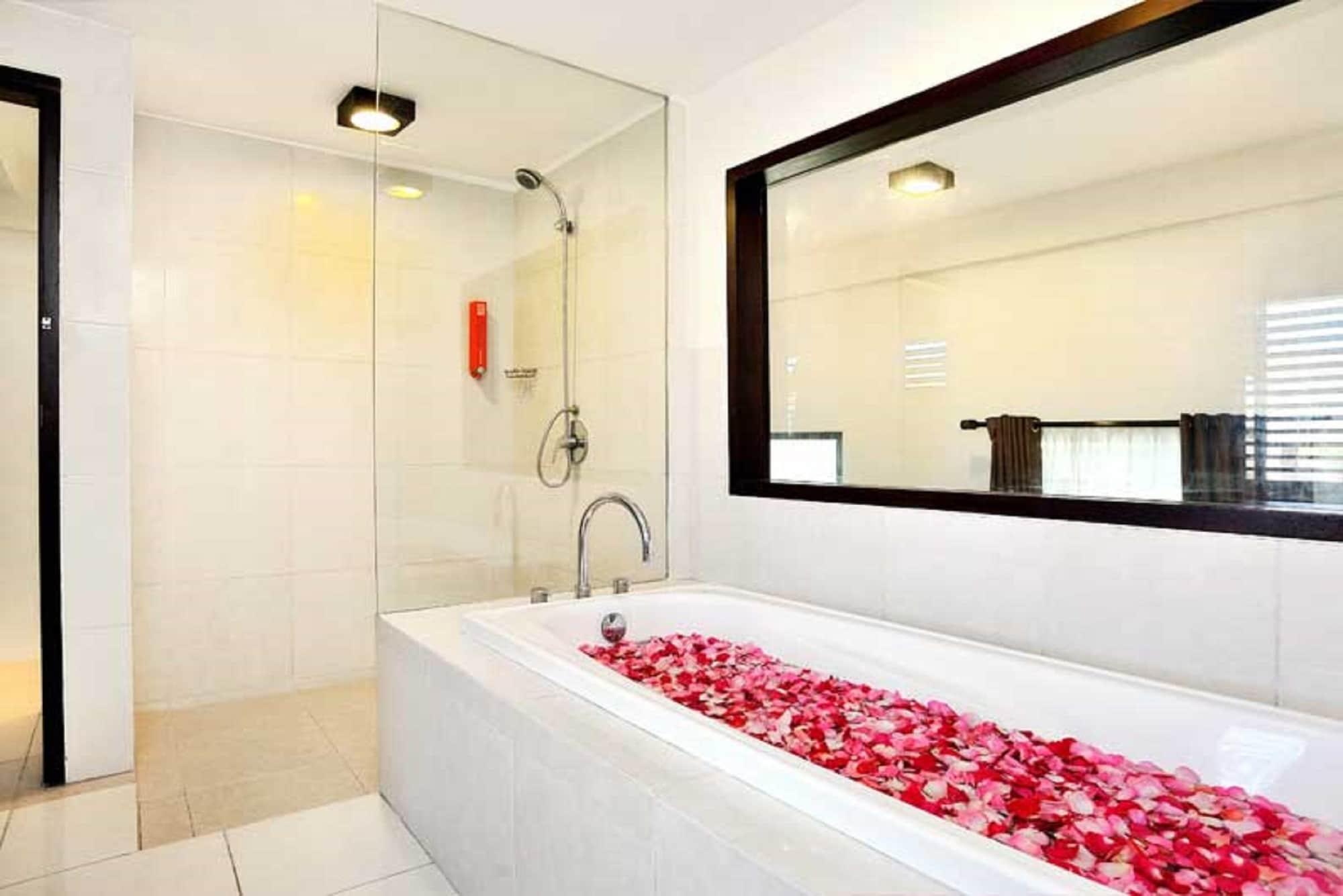 Ganga Hotel & Apartment Denpasar  Ngoại thất bức ảnh