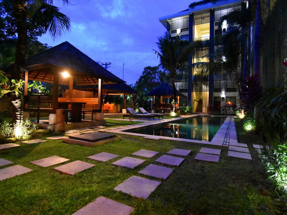 Ganga Hotel & Apartment Denpasar  Ngoại thất bức ảnh