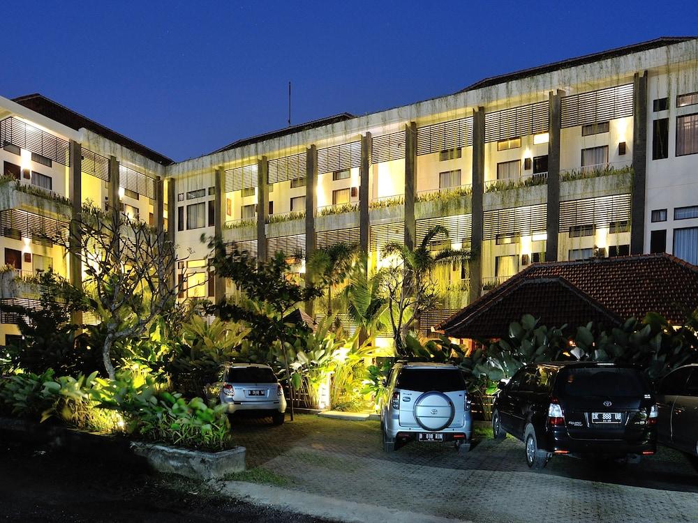 Ganga Hotel & Apartment Denpasar  Ngoại thất bức ảnh