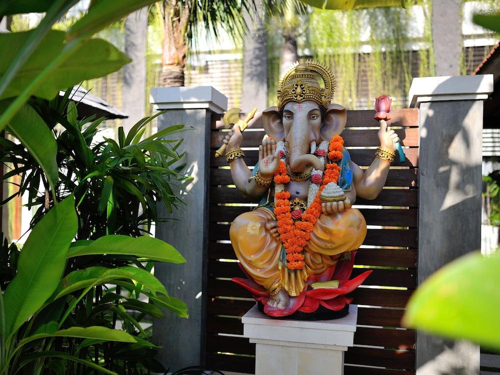 Ganga Hotel & Apartment Denpasar  Ngoại thất bức ảnh