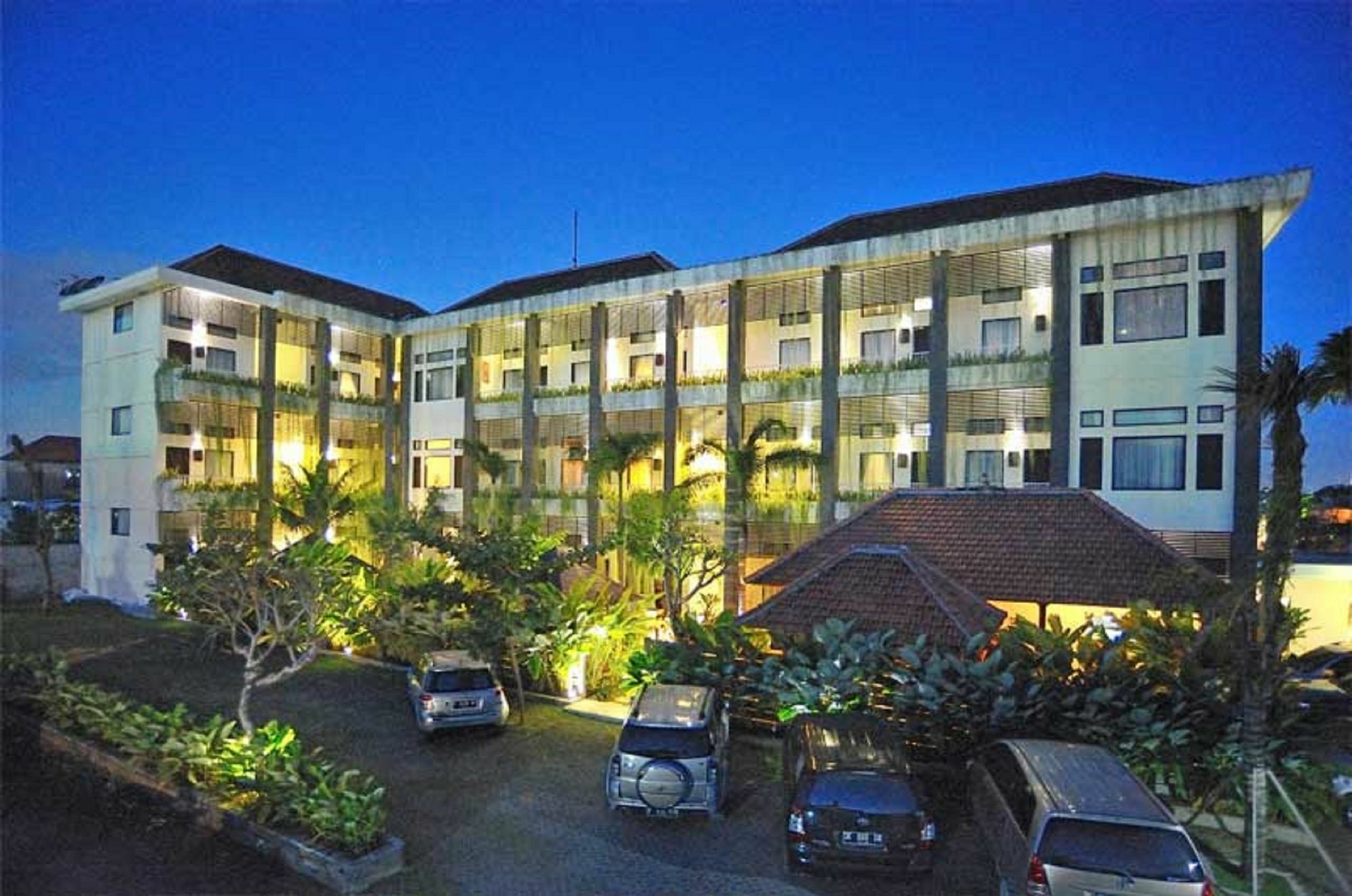 Ganga Hotel & Apartment Denpasar  Ngoại thất bức ảnh