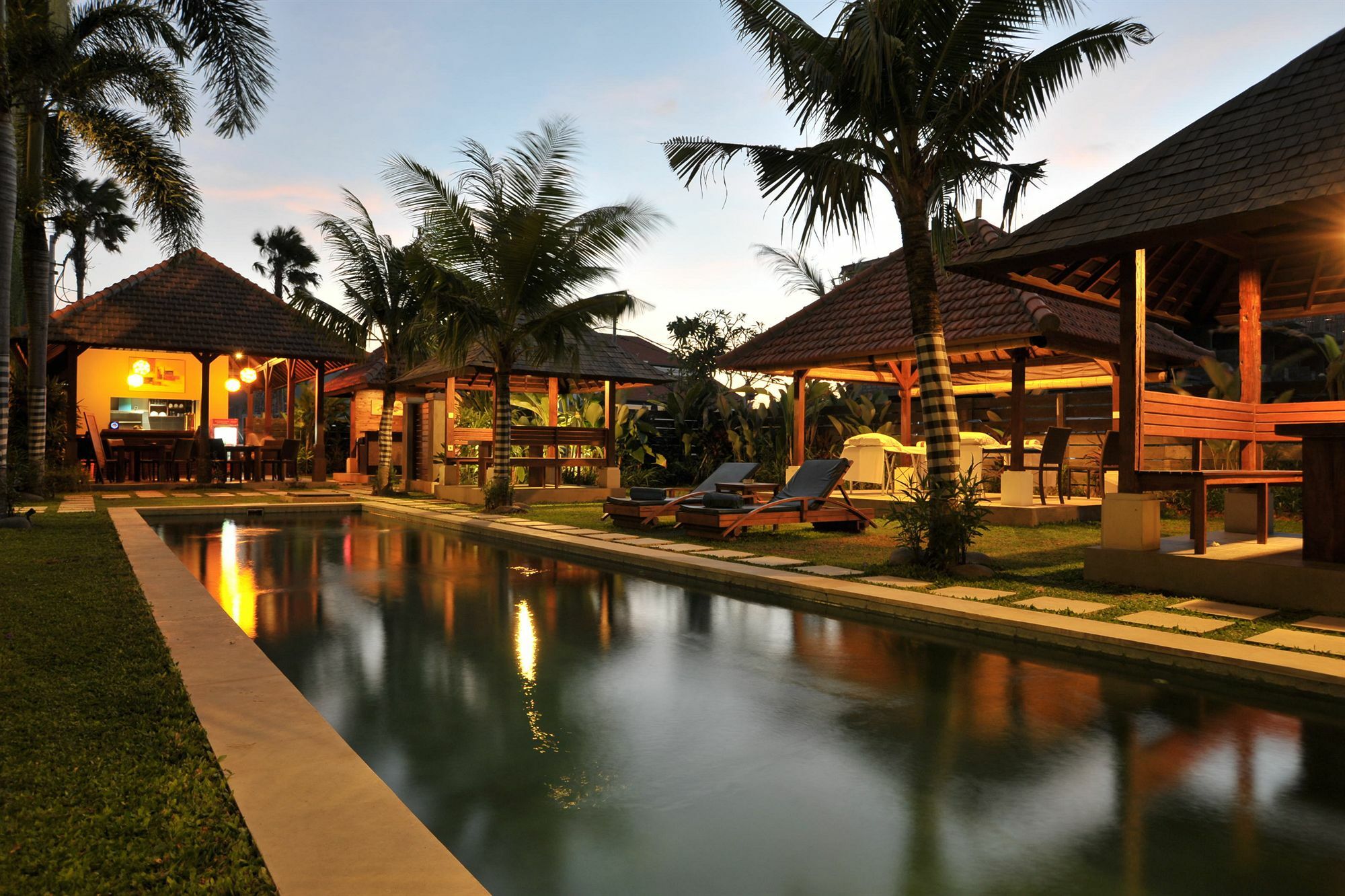 Ganga Hotel & Apartment Denpasar  Ngoại thất bức ảnh
